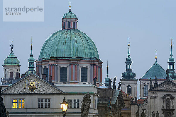 Kuppel der Kirche des Heiligen Franziskus von Assisi  Prag  Böhmen  Tschechische Republik (Tschechien)  Europa