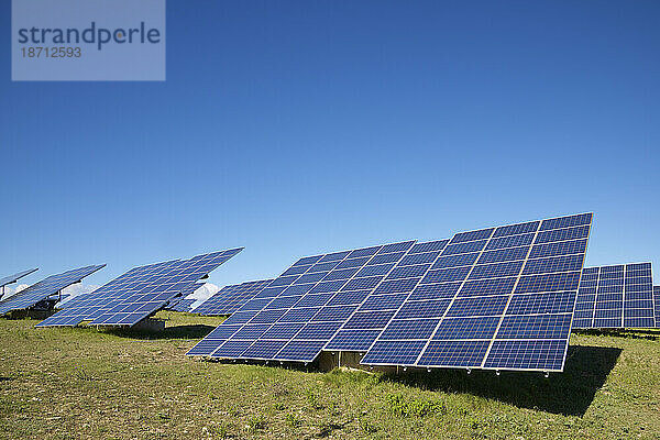 Photovoltaikmodule für die Stromerzeugung aus erneuerbaren Energien in Navarra  Spanien.