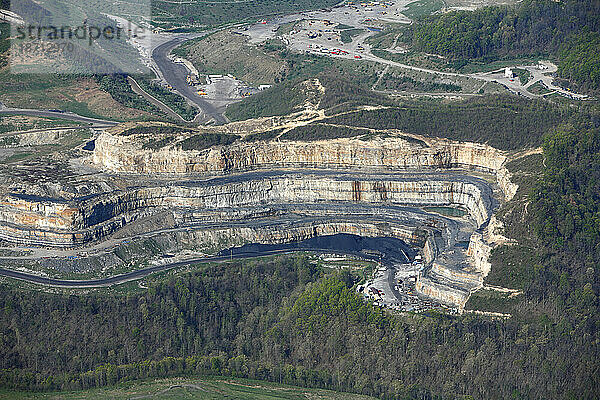 Luftaufnahme des MTR-Kohlebergbaus