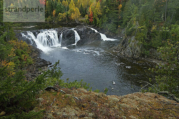 Grand Falls am Dead River im Westen von Maine ist ein spektakulärer verborgener Schatz.