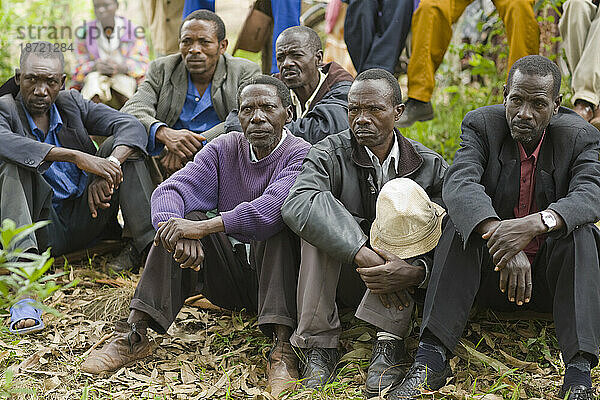 Meeting of coffee farmers  Nyakizu area  Rwanda