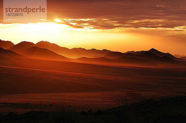 Sonnenuntergang  Dunes Lodge  Wolwedans Lodge  Namib Rand Nature Reserve  Hardap Region  Namibia