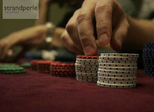 Freunde spielen Poker  Nashville  Tennessee.