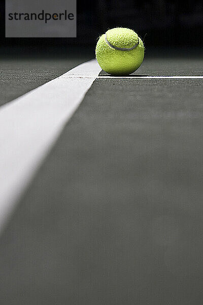 Tennisball auf einem Tennisplatz. Vereinigte Staaten