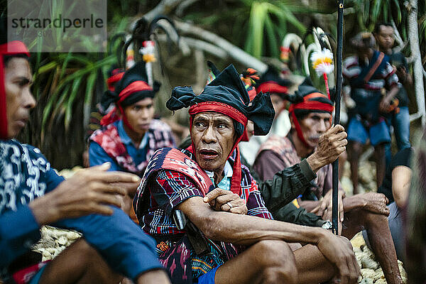 Zeremonie vor dem Pasola-Festival  Insel Sumba  Indonesien