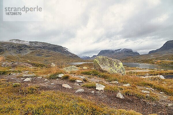 See und Berge am Haukelifjell Norwegen