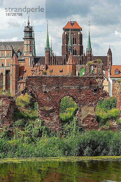 Stadtansicht von Danzig  Polen  Marienkirche  Europa