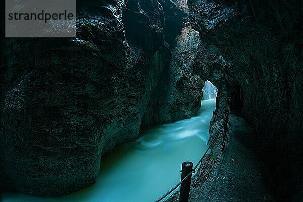 Die Partnachklamm in Bayern bei Garmisch Partenkirchen  Deutschland  Europa