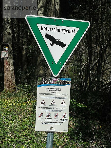 Schild Naturschutzgebiet am Eingang zur Wutachschlucht bei der Wutachmühle