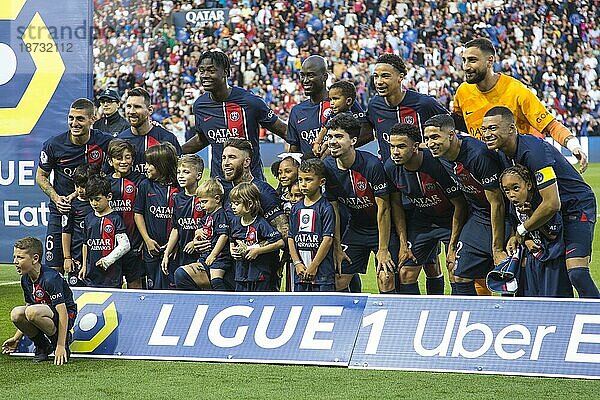 Die Mannschaft des Paris St. Germain vor dem Spiel