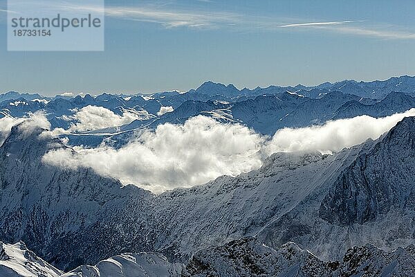 Winter in Bavaria  Zugspitze. Winter in Bayern  Zugspitze