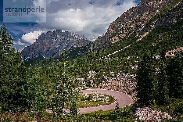 Radfahren in den Dolomiten  Valparolapass