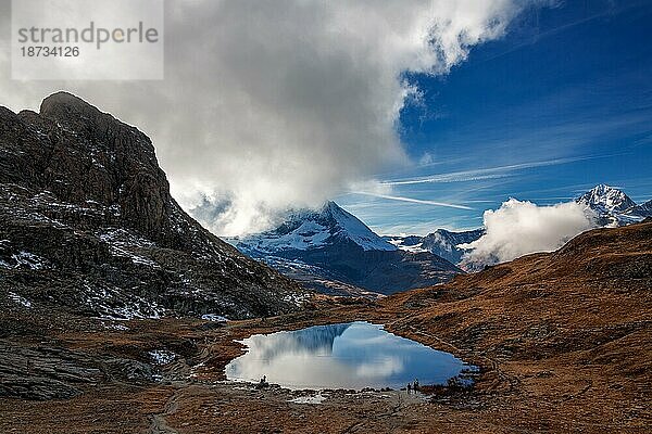 Die Alpenregion der Schweiz  Riffelsee