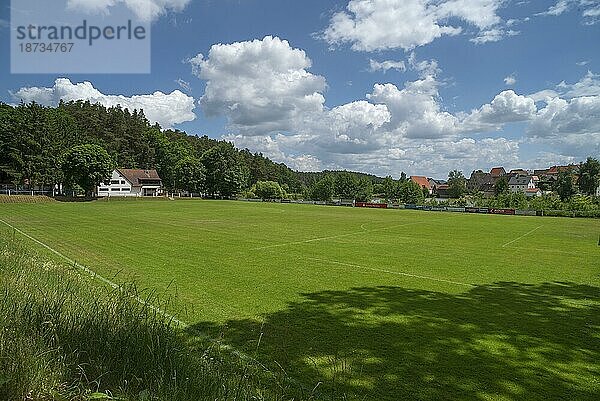 Fussballplatz in einem Fränkischen Dorf  Bayern  Deutschland  Europa