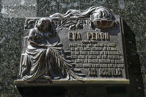 Grab von Eva Perón  Detail  Friedhof von Recoleta  Buenos Aires  Argentinien  Südamerika