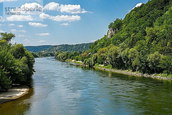 Idyllische Landschaft an der Donau in Bayern