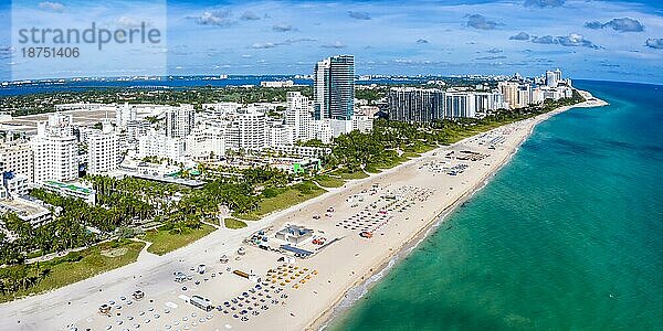 Luftbild vom Strand und Meer Panorama Urlaub in Miami Beach  USA  Nordamerika