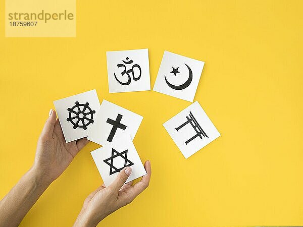 Draufsicht Sortiment religiöse Symbole