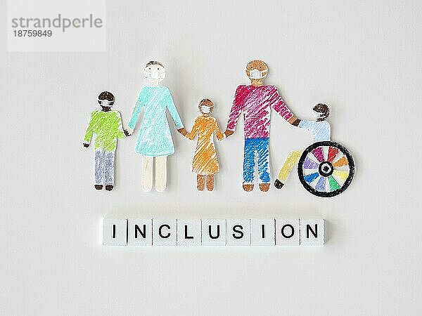 Familie mit behinderter Person Ausschnitt Papier Inklusion Konzept