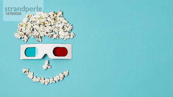 Smiley anthropomorphes Gesicht mit Popcorns 3d Brille Kino Zeit Text gemacht. Hohe Auflösung Foto