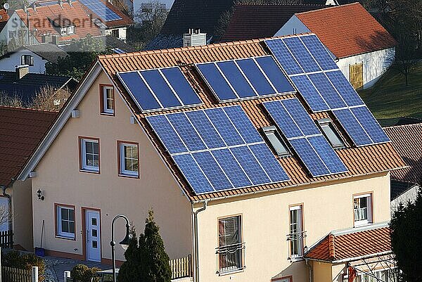 Haus mit erneuerbarer alternativer Energie