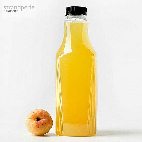 Vorderansicht Saftglasflasche mit Pfirsich