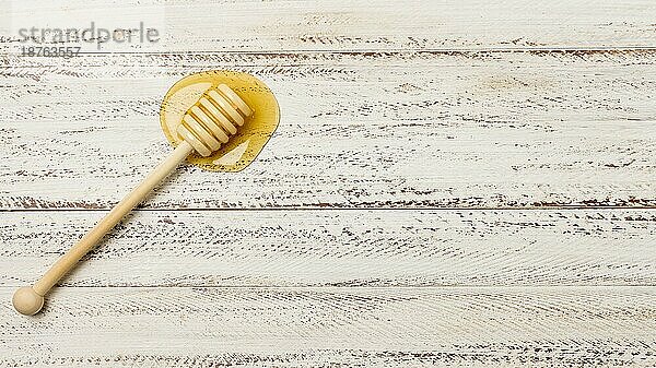 Draufsicht Löffel mit Honigfleck. Auflösung und hohe Qualität schönes Foto
