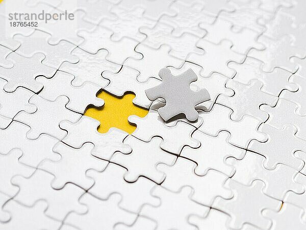Hohen Winkel Anordnung Puzzleteile Individualität Konzept. Auflösung und hohe Qualität schönes Foto