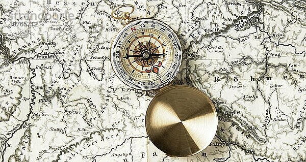 Ansicht von oben Kompass oben Weltkarte. Auflösung und hohe Qualität schönes Foto