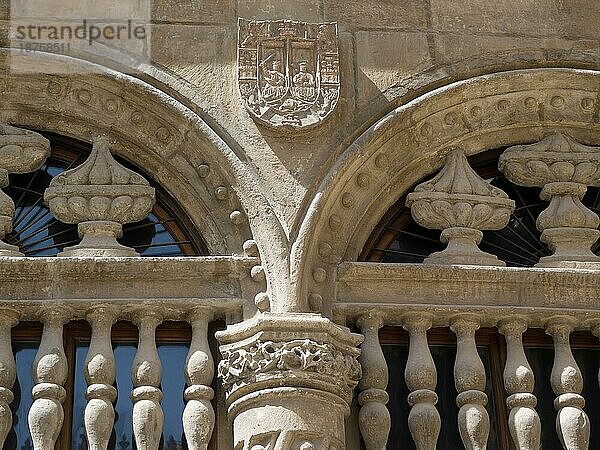 GRANADA  ANDALUCIA/SPAIN - 7. MAI : Außenansicht der Kathedrale von Granada in Andalusien  Spanien  am 7. Mai 2014  Europa