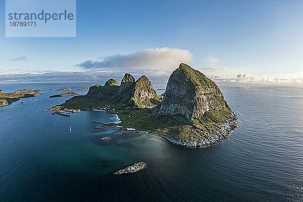 Insel Træna  Traena  Sanna  Helgelandküste  Nordland  Norwegen  Europa