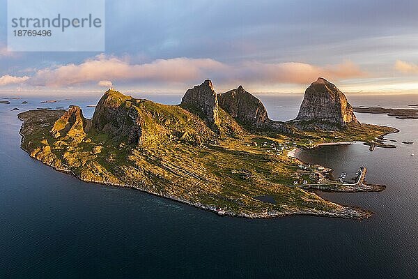 Insel Træna  Traena  Sanna  Helgelandküste  Nordland  Norwegen  Europa