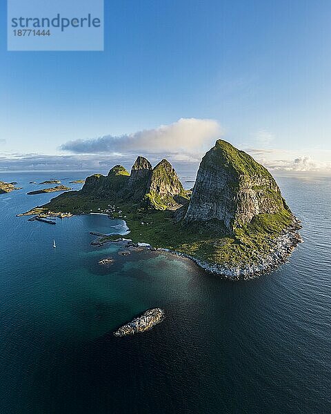 Insel Træna  Traena  Sanna  Helgelandküste  Nordland  Norwegen  Europa