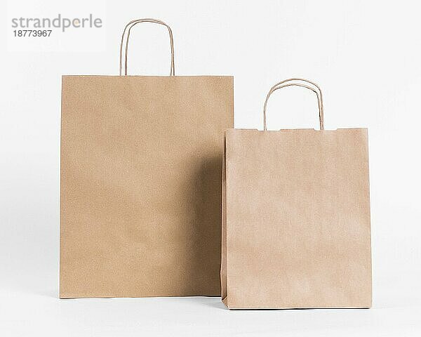Vorderansicht braune Papiertragetaschen zum Einkaufen