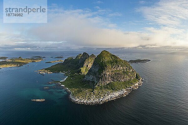 Insel Træna  Traena  Sanna  Helgelandküste  Nordland  Norwegen  Europa