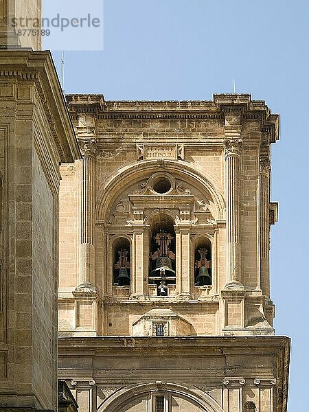 GRANADA  ANDALUCIA/SPAIN - 7. MAI : Außenansicht der Kathedrale von Granada in Andalusien  Spanien  am 7. Mai 2014  Europa