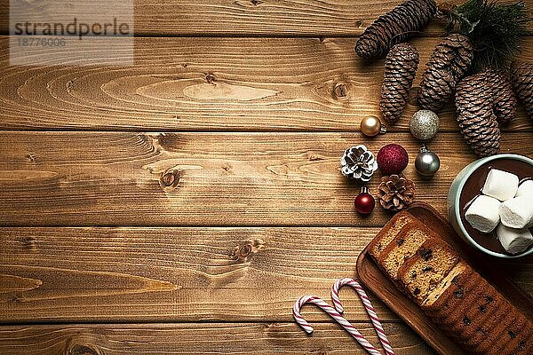 Draufsicht heiße Schokolade mit Kuchen (1) . Auflösung und hohe Qualität schönes Foto