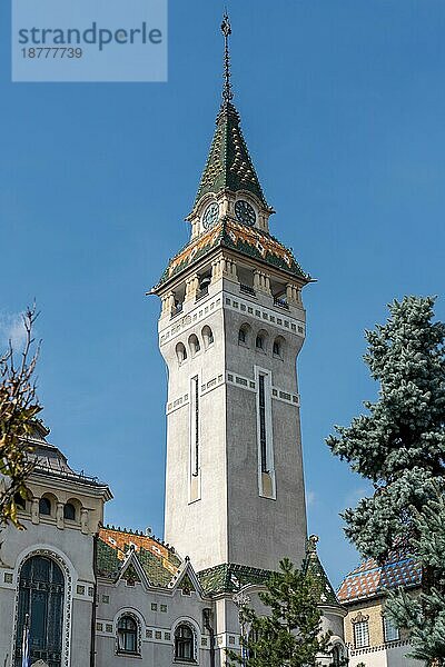TARGU MURES  TRANSYLVANIEN/ROMANIEN - 17. SEPTEMBER: Der Turm der Präfektur in Targu Mures  Siebenbürgen  Rumänien  am 17. September 2018  Europa