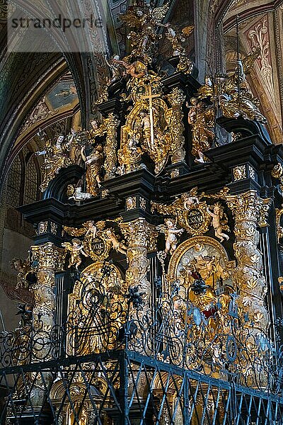 Innenansicht der Pfarr- und Wallfahrtskirche St. Wolfgang