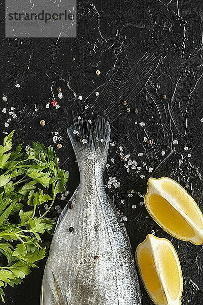 Draufsicht köstliches Meeresfrüchte-Arrangement2