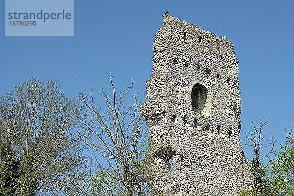 BRAMBER  WEST SUSSEX/UK - 20. APRIL : Überreste von Bramber Castle in Bramber West Sussex UK am 20. April 2018