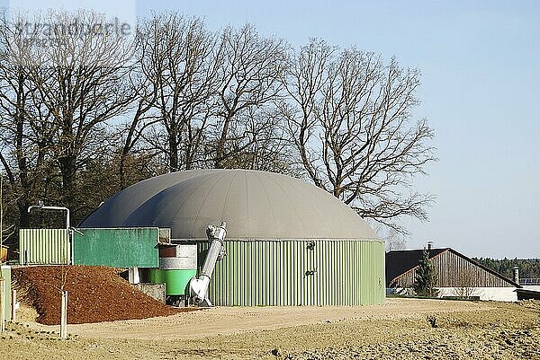 Erneuerbare Energie mit Biogaserzeugung