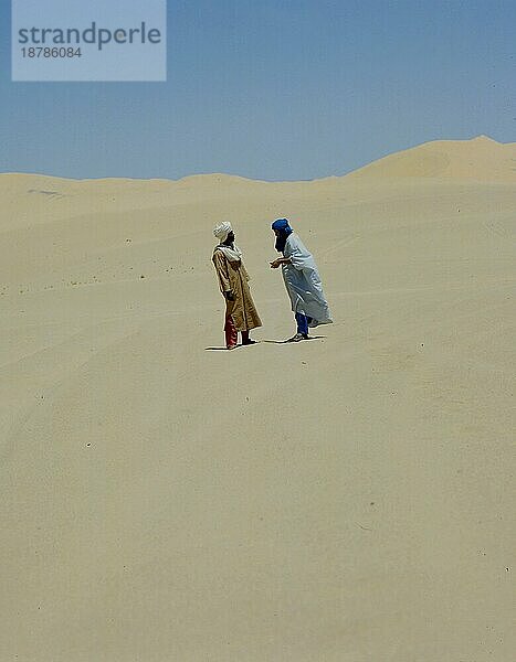 Tuaregs in der Sahara  Nordafrika  Algerien  Afrika