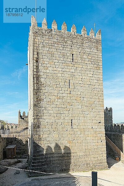 Steinturm in der Mitte der Burg von Guimaraes im Norden Portugals