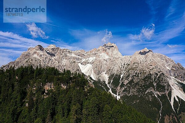 Panoramablick auf die Dolomiten. Drohnenfotografie