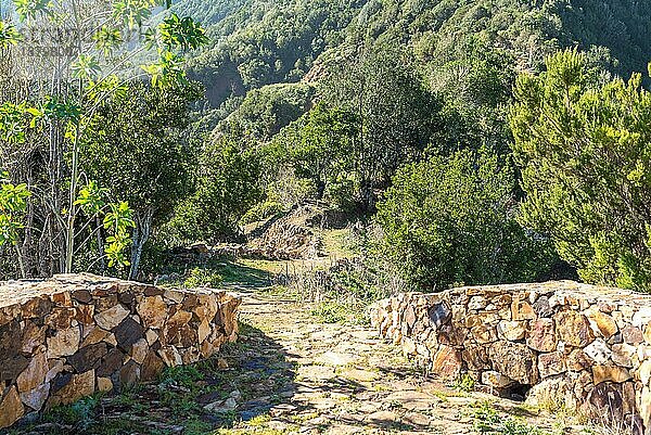 Aussichtspunkt auf dem Wanderweg zum Dorf Vallehermoso im Norden von La Gomera