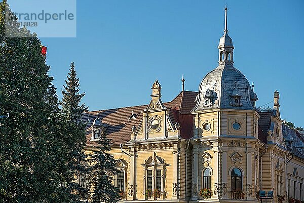 BRASOV  TRANSYLVANIA/ROMANIA - SEPTEMBER 20 : Blick auf die traditionellen Gebäude in Brasov Transylvania Rumänien am 20. September 2018