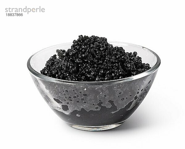 Schwarzer Kaviar vor weißem Hintergrund