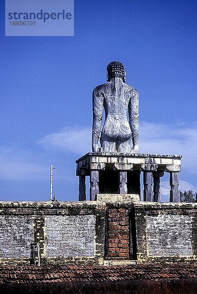 Die Gomateshwara-Statue ist eine 57 Fuß 17 m hohe Statue in Venur  Karnataka  Südindien  Indien  Asien