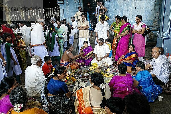 Shastiapthapoorthi  60-Jahr-Feier im Amritaghateswarar Abirami-Tempel in Thirukkadaiyur bei Mayiladuthurai  Tamil Nadu  Südindien  Indien  Asien